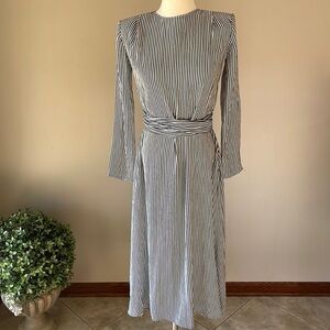 NWT SOMETHING 100% VISCOSE STRIPED BELTED DRESS NAVY / WHITE MIDI. Size XXS